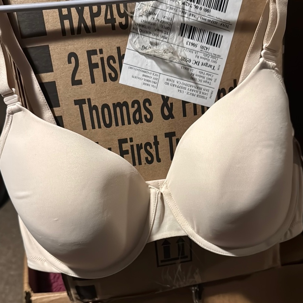 Cream Full-Coverage T-Shirt Bra with Molded Cups